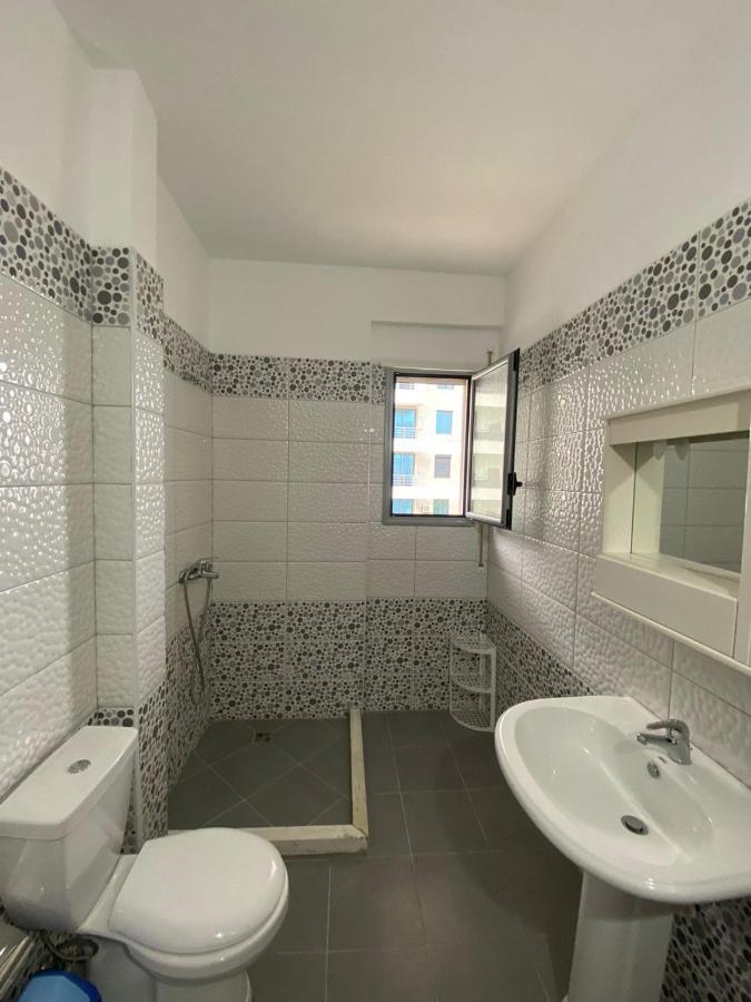 Vlora'S Apartment מראה חיצוני תמונה